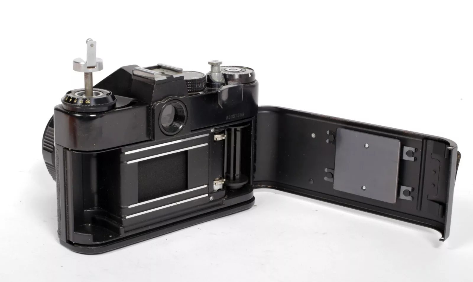 Soviet Zenit 11 35mm SLR Film Camera with 58mm F2 Helios 44m-4 Soviet Zenit 11 35mm SLR Film Camera with 58mm F2 Helios 44m-4